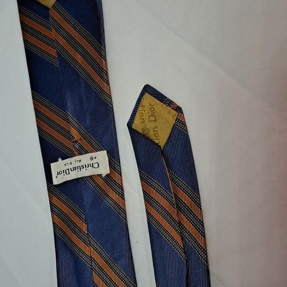Vintage Christian Dior Tie. Italian Made. 100% Silk. Blue/Orange design. - Picture 4 of 7